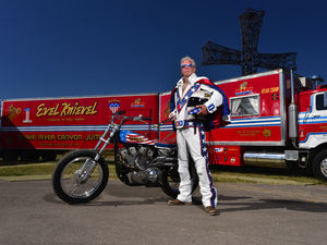 danger-to-jump-rattlesnakes-at-buffalo-chip