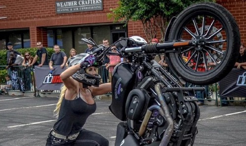 Stunt-Riding Harley Hottie Shows off Her Moves