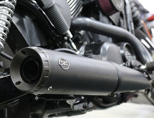 Grand National Slip-ons For M8 Powered 2018 Softail Fat Bob